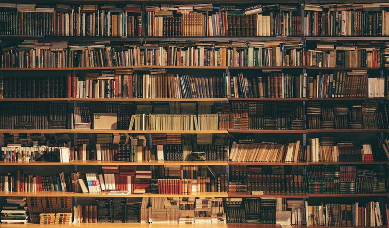 Что такое книжный клуб? И чем он может быть полезен?