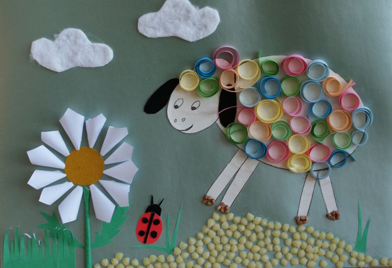  Traveling lamb. Materials: coloured paper, glue, cotton wool, grits.