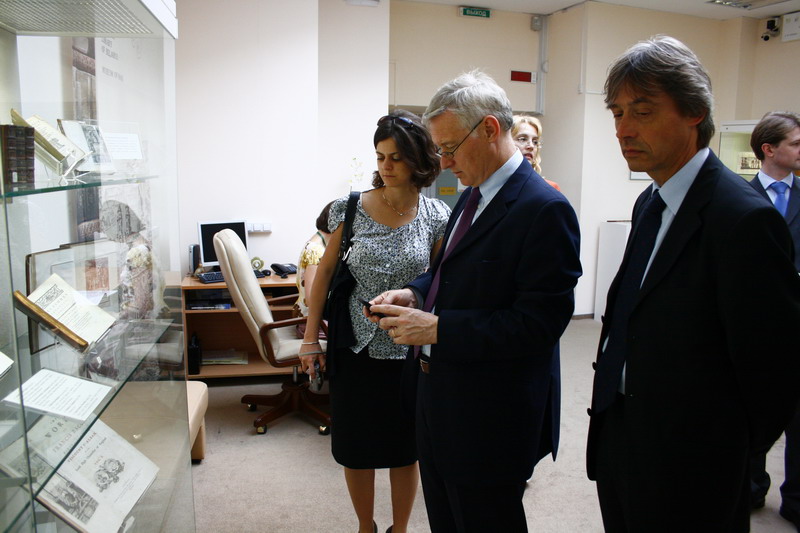 The European Commission visits the Library