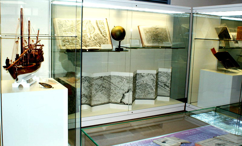 Музей кнігі адчыняе браму кніжных скарбаў