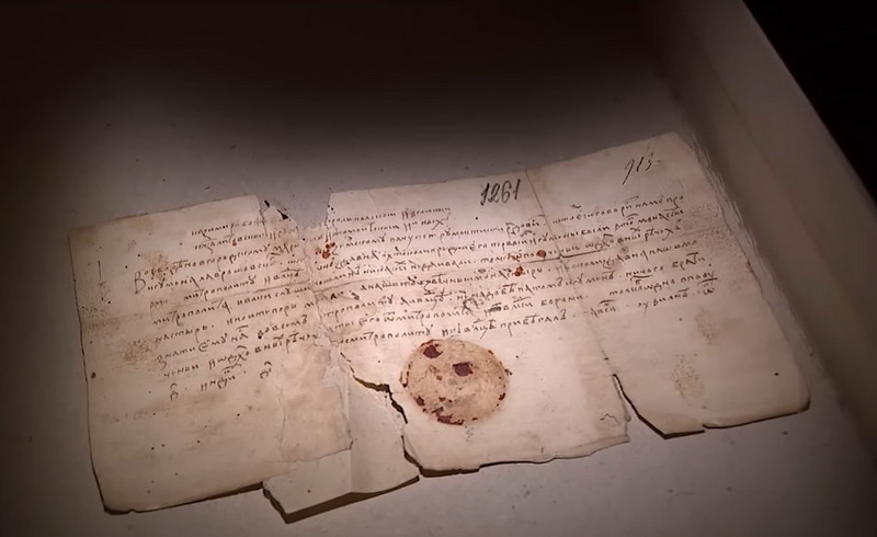 10 документов из Национального архивного фонда признаны уникальными: в чем особенность этих средневековых рукописей?