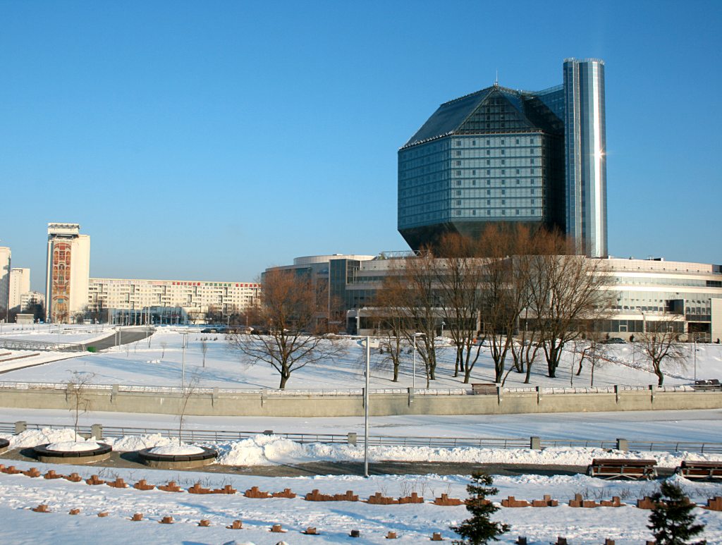 How to remove the "snow cap" from the National Library?  Watch a story on "Belarus 1"